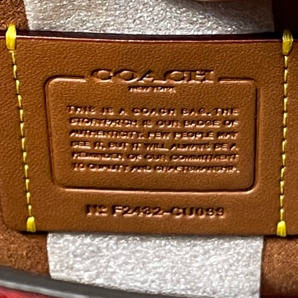 Coach Legacy Ruby Red Shoulder Bag with Brass Hardware - Picture 14 of 15